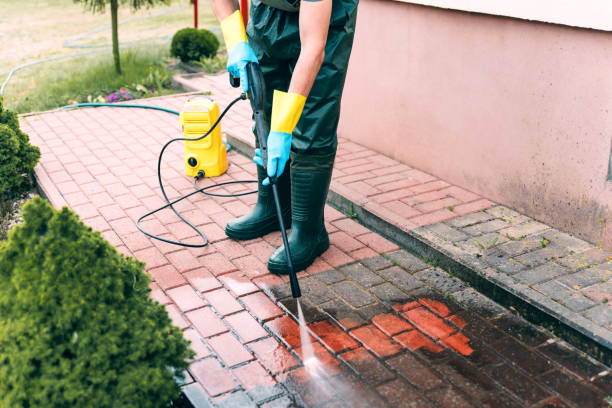 Best Driveway Pressure Washing  in Mission, SD